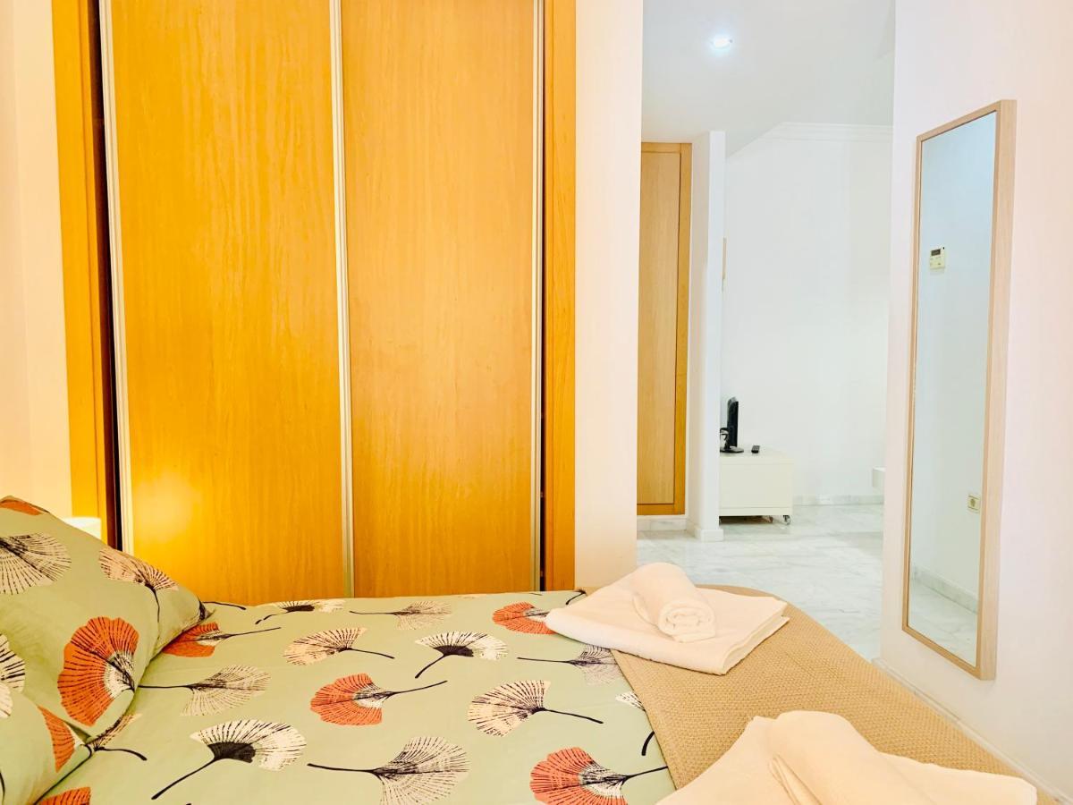 Homely Malaga Parras Con Terraza Interior Y Parking Privado Bajo Suplemento Luaran gambar