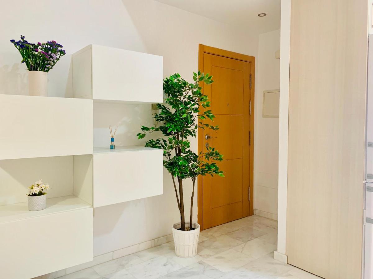 Homely Malaga Parras Con Terraza Interior Y Parking Privado Bajo Suplemento Luaran gambar